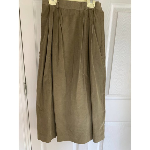 Skirt and top - Picture 5 of 8